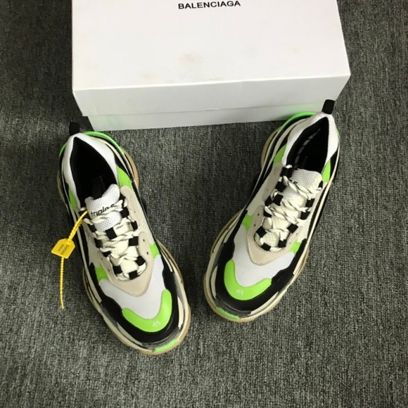 BALENCIAGA Triple S sneakers - Picture 2 of 7